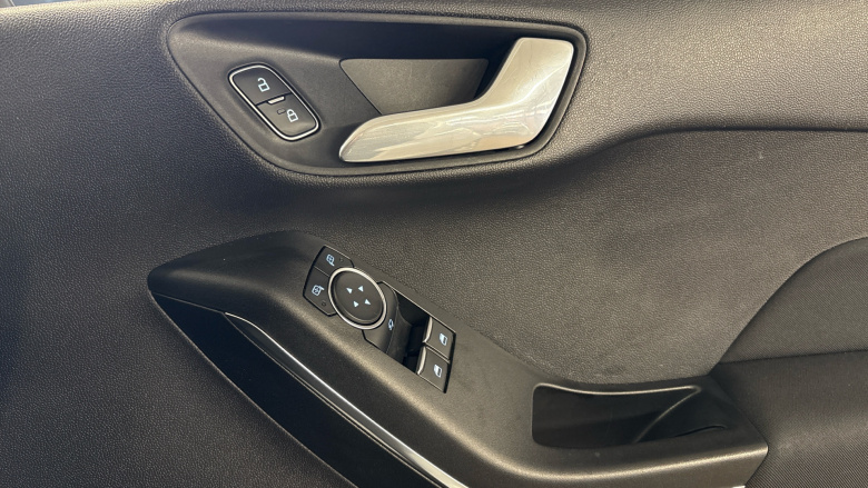 Ford Fiesta 1.0 EcoBoost Titanium 5dr Auto Petrol Hatchback